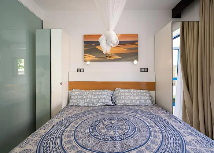 Apartamentos Playa Feliz